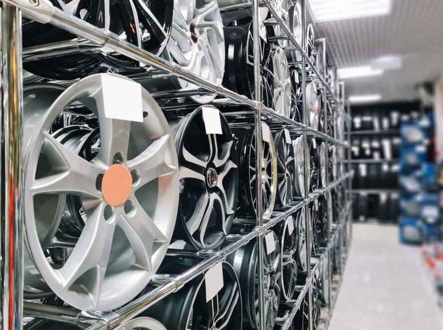 شحن قطع غيار سيارات من الامارات